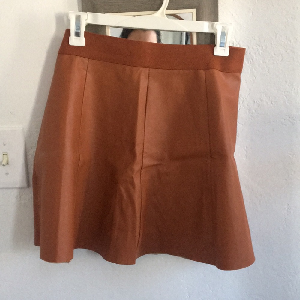 Forever 21 Faux cognac leather skirt elastic waist